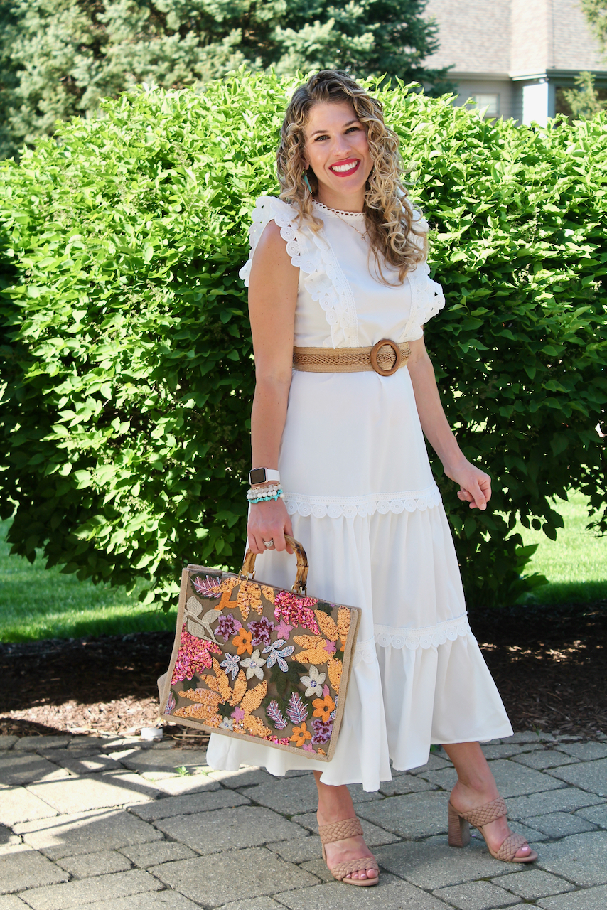 Date White Dresses & Confident Twosday Linkup - I do deClaire